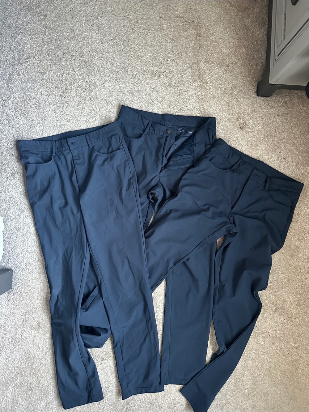 Old Navy Men's Active Slim Navy Chino Pants - 3-Pack Look